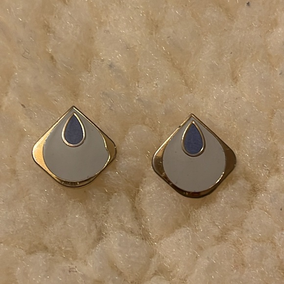 Samuel Huang Purple, Cream, & Gold Earrings - Picture 14 of 16